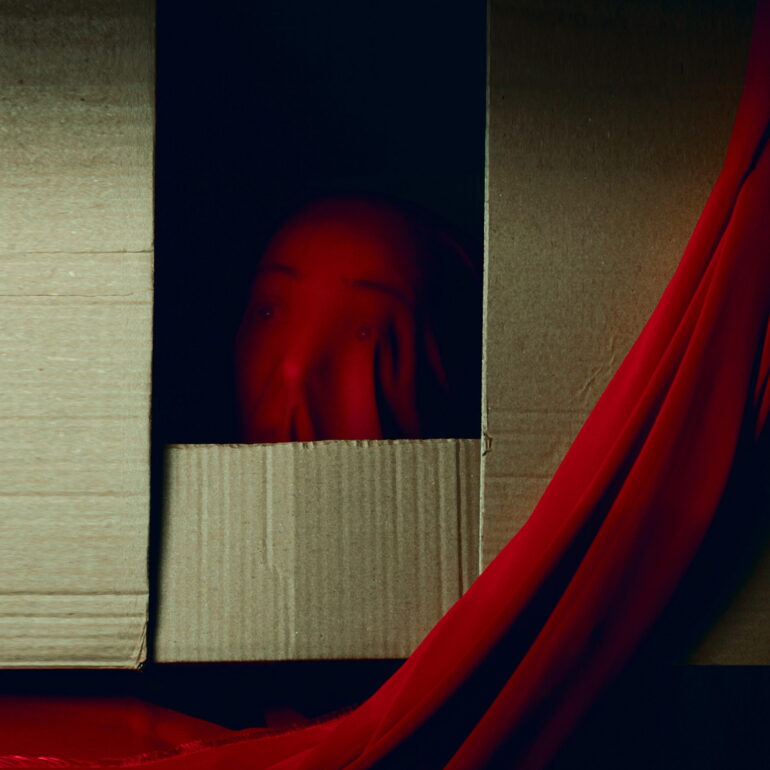 Esra Şakar - Agorafobi Send